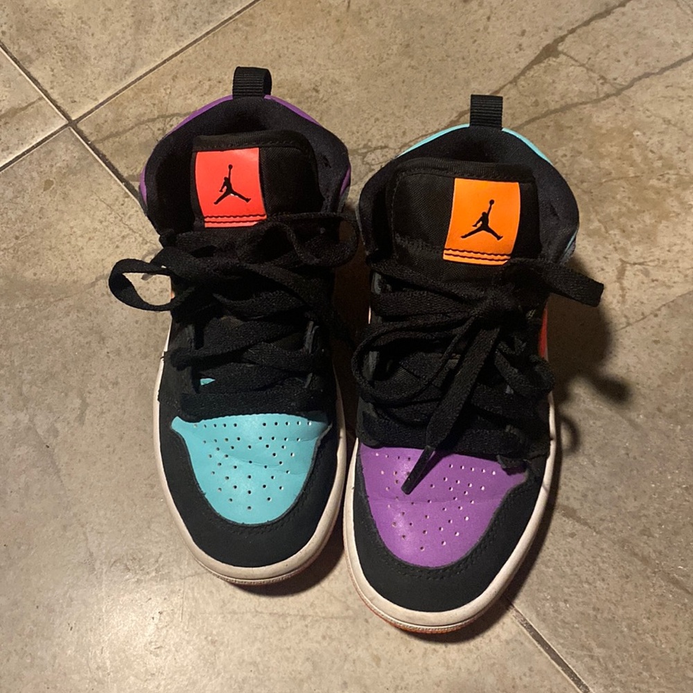 Jordan 1 shoes